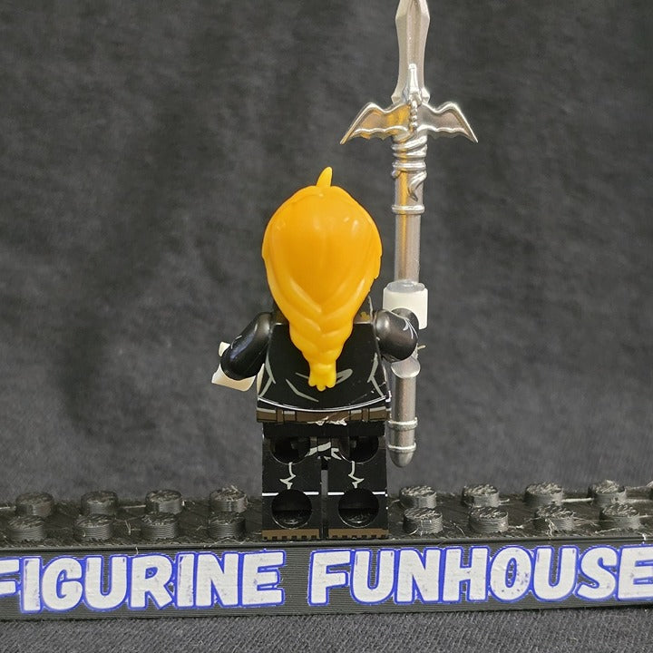 Edward Elric Fullmetal Alchemist with Spear / Minifigure / LEGO Compatible