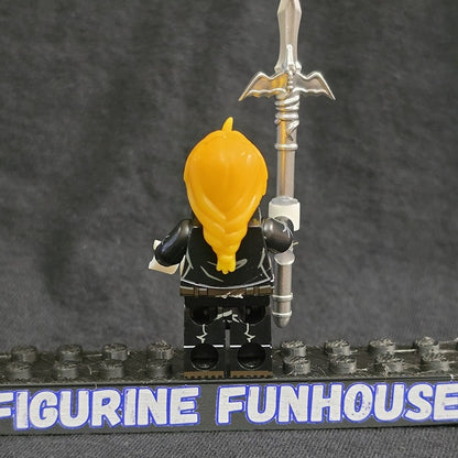 Edward Elric Fullmetal Alchemist with Spear / Minifigure / LEGO Compatible