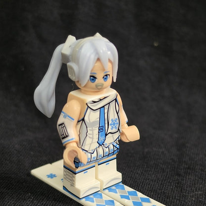 Snow Miku Winter Hatsune Miku with Guitar / Minifigure / LEGO Compatible
