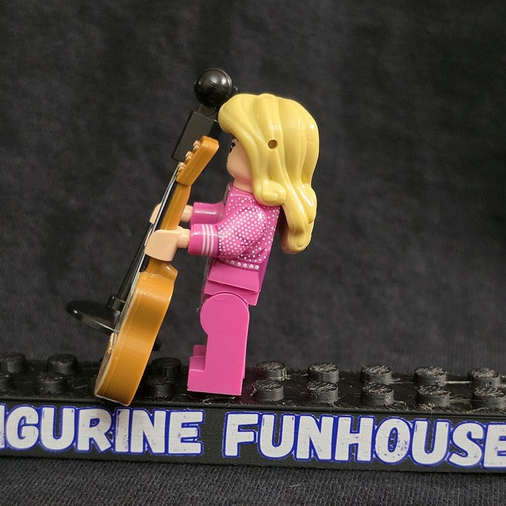 Dolly Parton Pink Outfit with Guitar / Minifigure / LEGO Compatible
