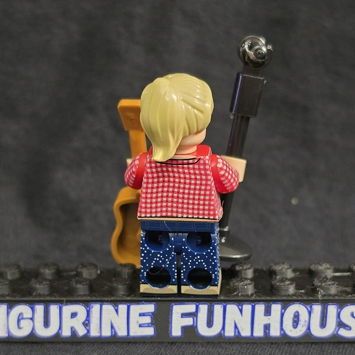 Dolly Parton Country Plaid with Guitar / Minifigure / LEGO Compatible