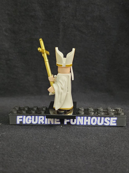 Pope / Cross Staff / White Robes / Mitre / Minifigure / LEGO Compatible