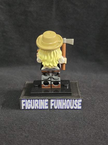 Sadie Adler / Red Dead Redemption 2 / Hatchet / Minifigure / LEGO Compatible